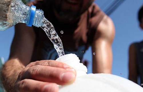 Sernac exige a aguas andinas y esval que informen las razones del corte de agua del fin de semana