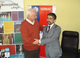 Sernac y Municipalidad Angol relanzan convenio