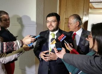 Director Nacional y senadores se refieren sobre el alzamiento de hipotecas y prendas que caucionan créditos (1)