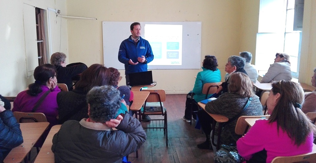 Charla seguridad de productos personas mayores