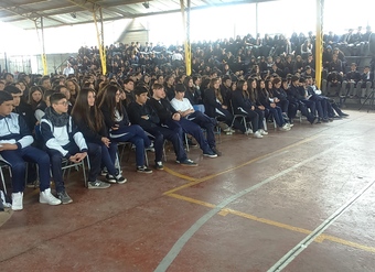 Estudiantes Colegio San Andrés de Colina Programa Educación Financiera para Escolares SERNAC