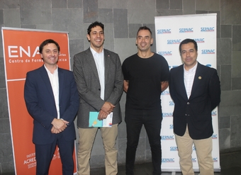 Lucas Del Villar, Mirko Salfate, Nicolás Belmar, Luis Guajardo lanzamiento Programa Educación Financiera para Jóvenes