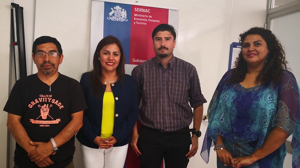 Marcos Pardo, Luis Fuenzalida, Rosa Cortez y Marcela Torrico en la entrega certificaciones a docentes que participaron en cursos de perfeccionamiento en educación financiera del SERNAC.