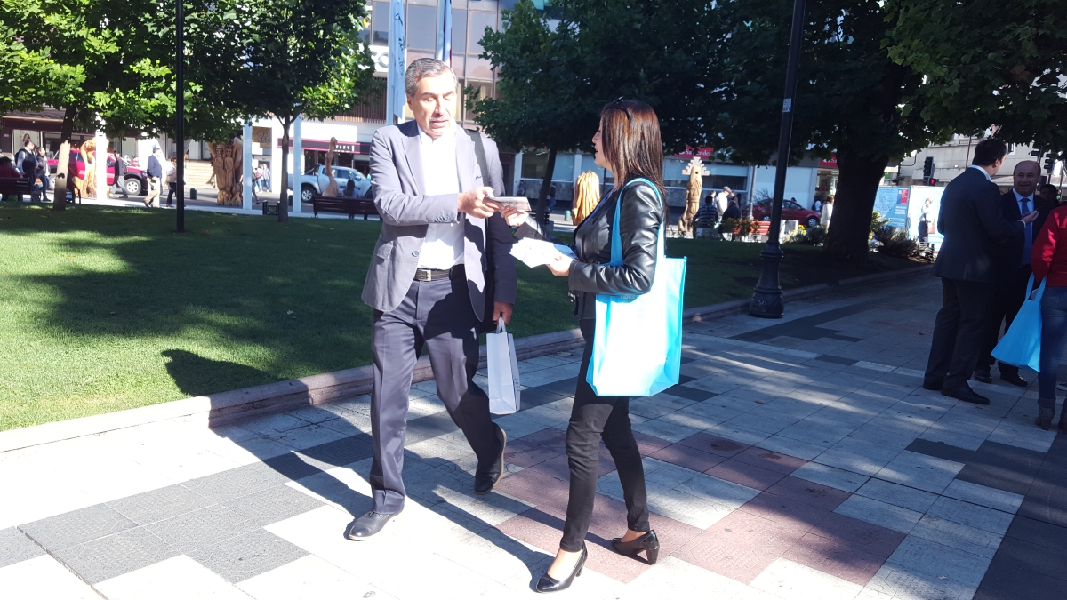 SERNAC de la Araucanía informa sobre nuevas facultades de la nueva ley que fortalece los derechos de los consumidores. SERNAC de la Araucanía informa sobre nuevas facultades de la nueva ley que fortalece los derechos de los consumidores.