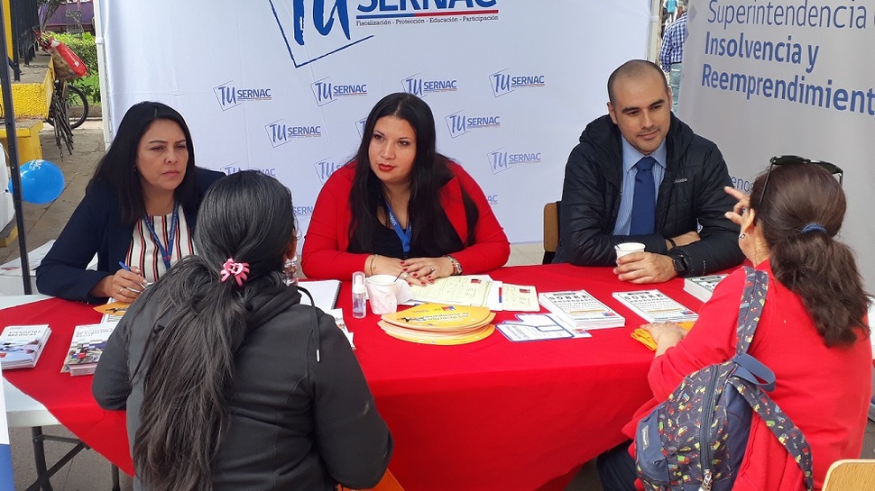 El SERNAC de Atacama celebró el Día del Consumidor con una Feria del Consumidor en Plaza de Armas de Copiapó.