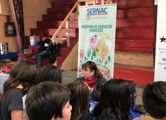 El SERNAC Metropolitano presente en actividades territoriales de Servicios Públicos