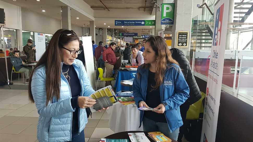 Instituciones Públicas realizan Feria Informativa por un consumo seguro en Puerto Montt