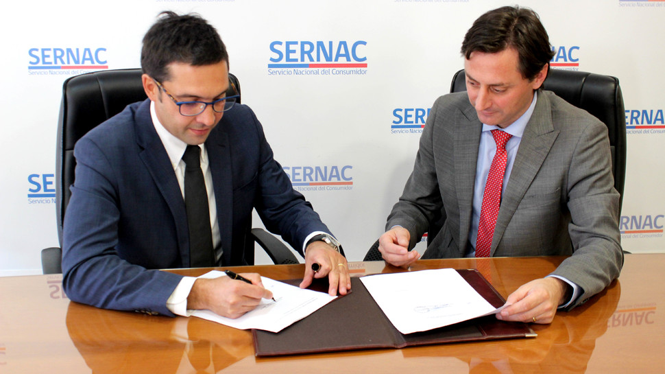 SERNAC firma convenio de cooperación y desarrollo con Universidad Autónoma