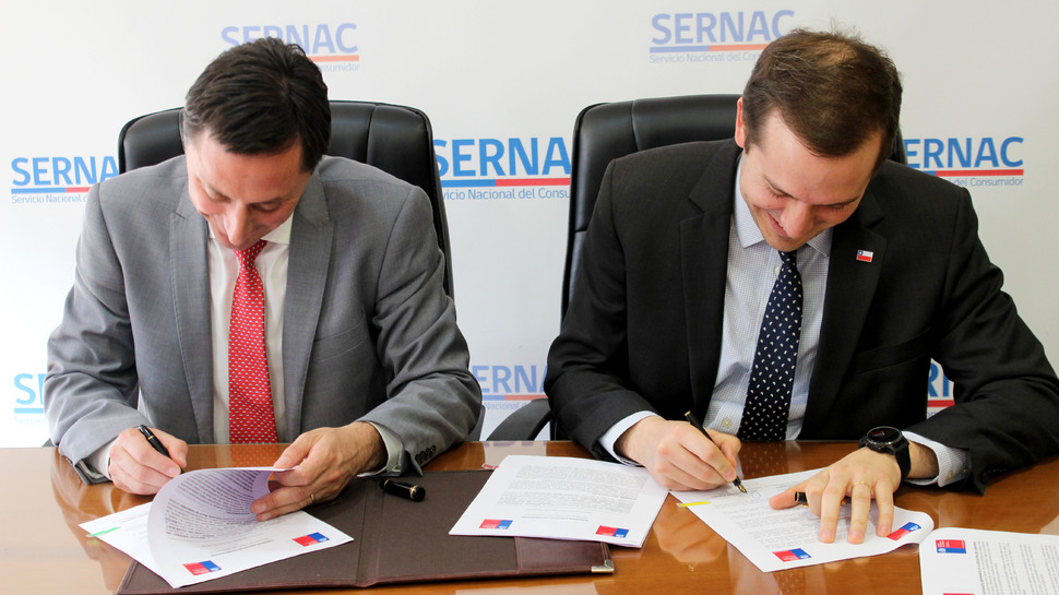 SERNAC y SENAMA firman convenio de cooperación en beneficio de los adultos mayores del país