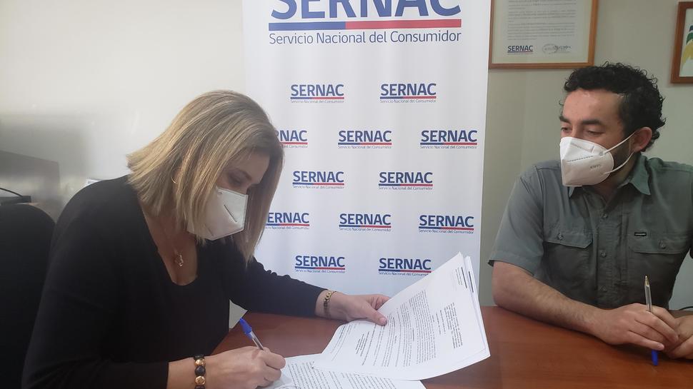 Valparaíso: Se firma convenio entre el SERNAC y la Municipalidad de Juan Fernández para mayor protección de los consumidores