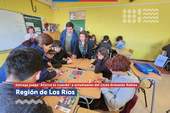 Los Ríos: Entrega juego “Ahorra es cuando" a estudiantes del liceo Armando Robles de Valdivia