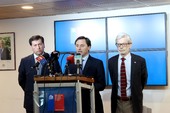Ministerio de Economía y el SERNAC presentan propuesta de ESSAL para compensación adicional a los consumidores afectados por corte de agua en Osorno Ministerio de Economía y el SERNAC presentan propuesta de ESSAL para compensación adicional a los consumidores afectados por corte de agua en Osorno