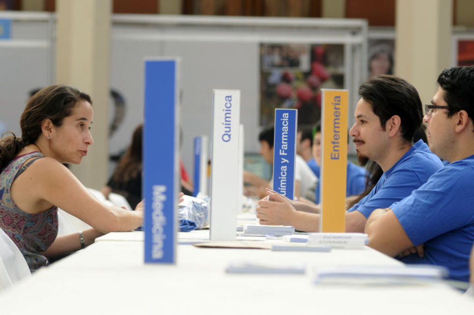 Hoy comienza a regir el plazo SERNAC e INJUV recuerdan a los