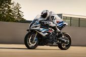 Motocicleta BMW Motorrad S1000 RR, años 2021-2022.