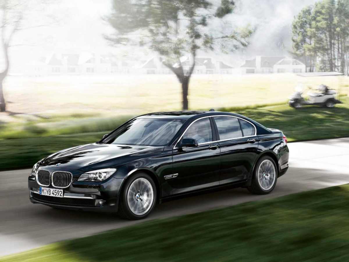 Alerta de Seguridad: Vehículos BMW A.G, Varios Modelos, año 2011