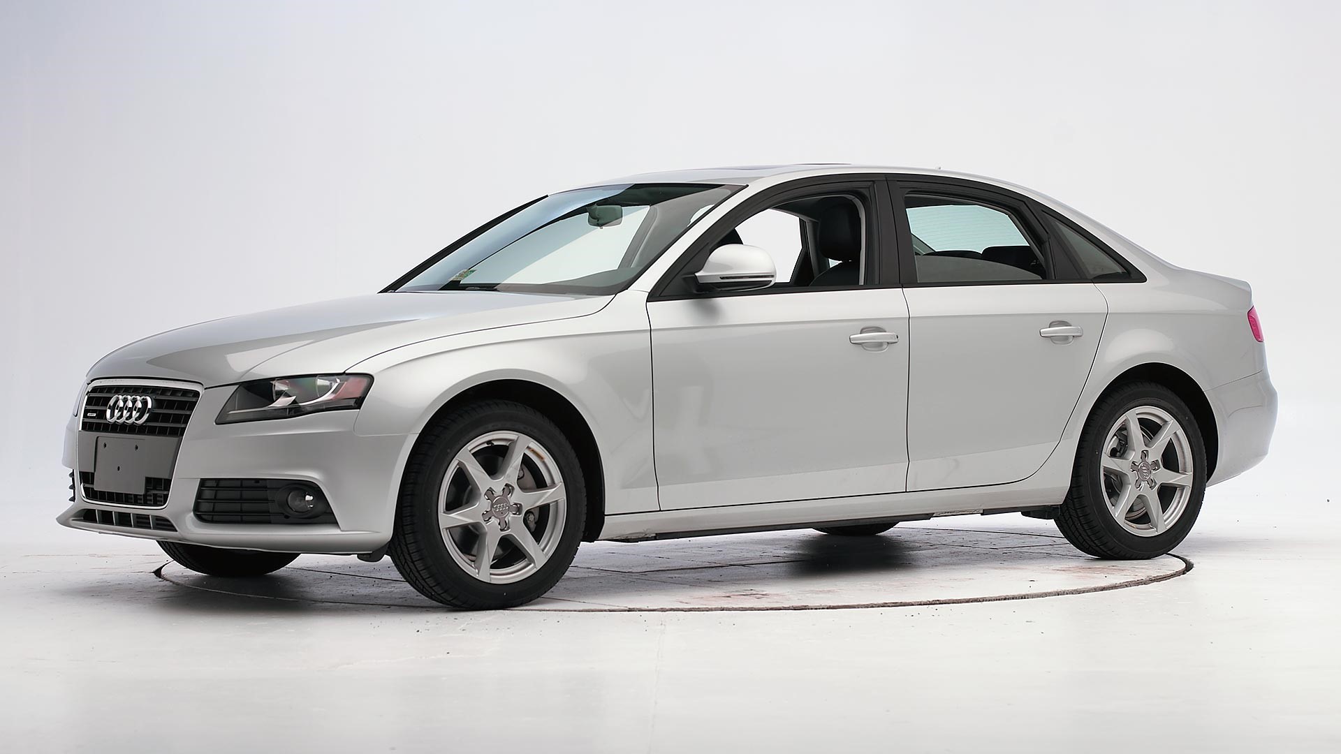 Alerta de Seguridad: Vehículos Audi modelo A4, años 2005-2009