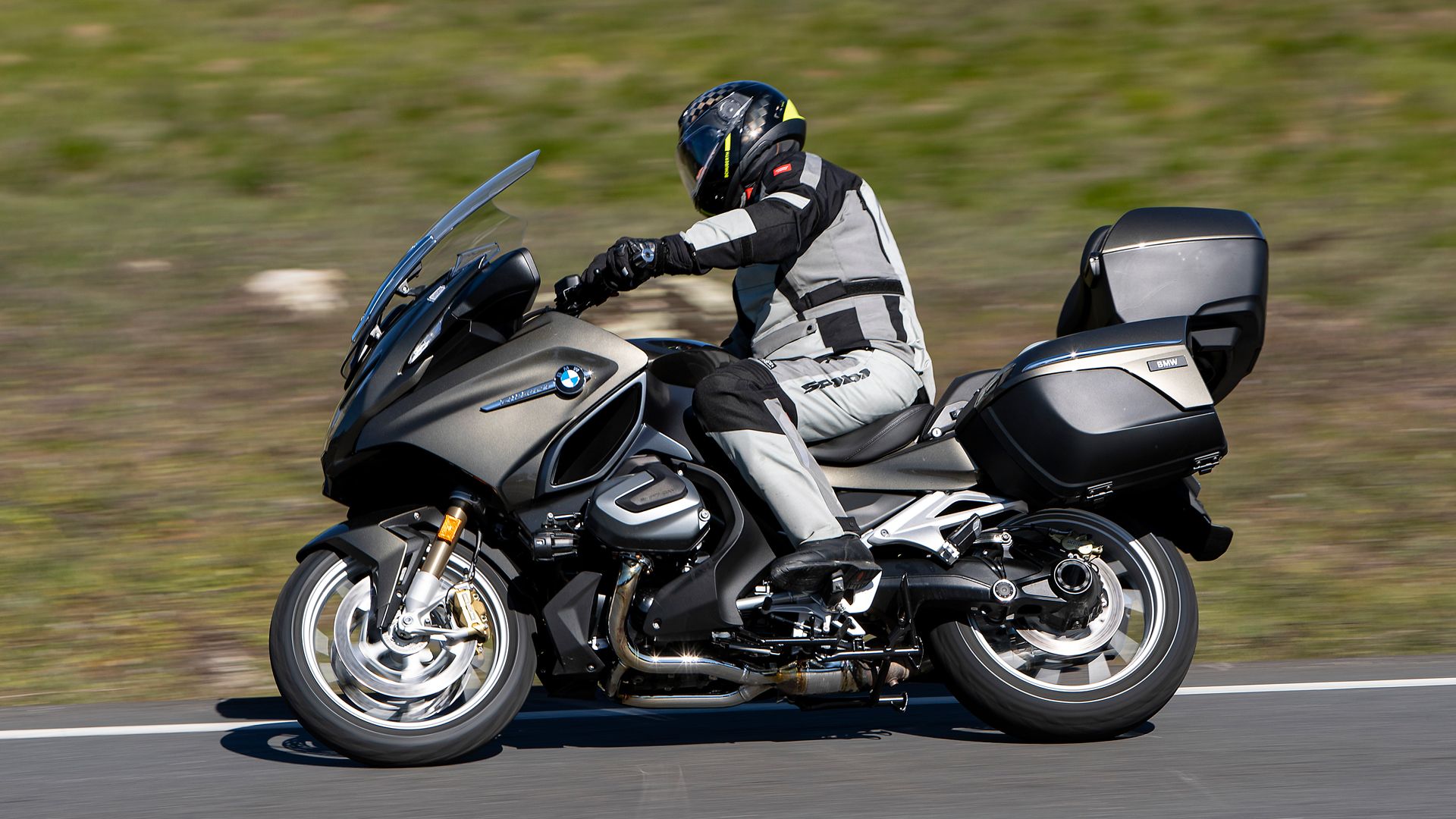 Motocicleta BMW, Modelo Serie R1250 RT, años 2018-2023.
