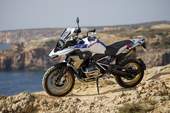 Motocicletas BMW Modelo Motorrad serie R1250 GS y R1250 GS adventure, años 2020-2021.