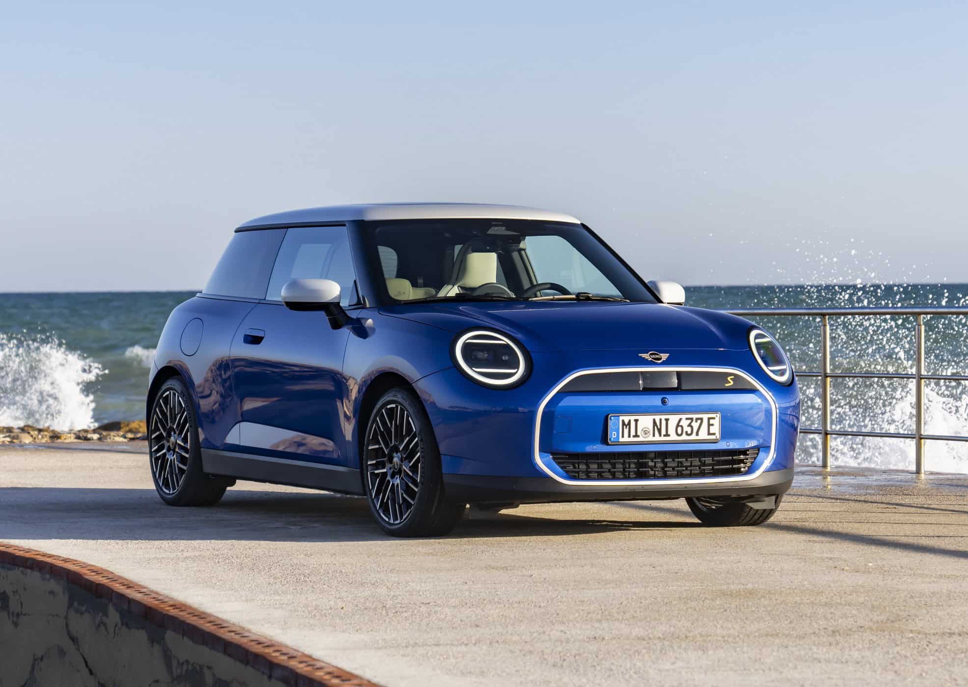 Vehículos MINI A.G. Cooper SE, años 2024