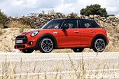 Alerta de Seguridad: Vehículo MINI A.G., Modelo Cooper, año 2021